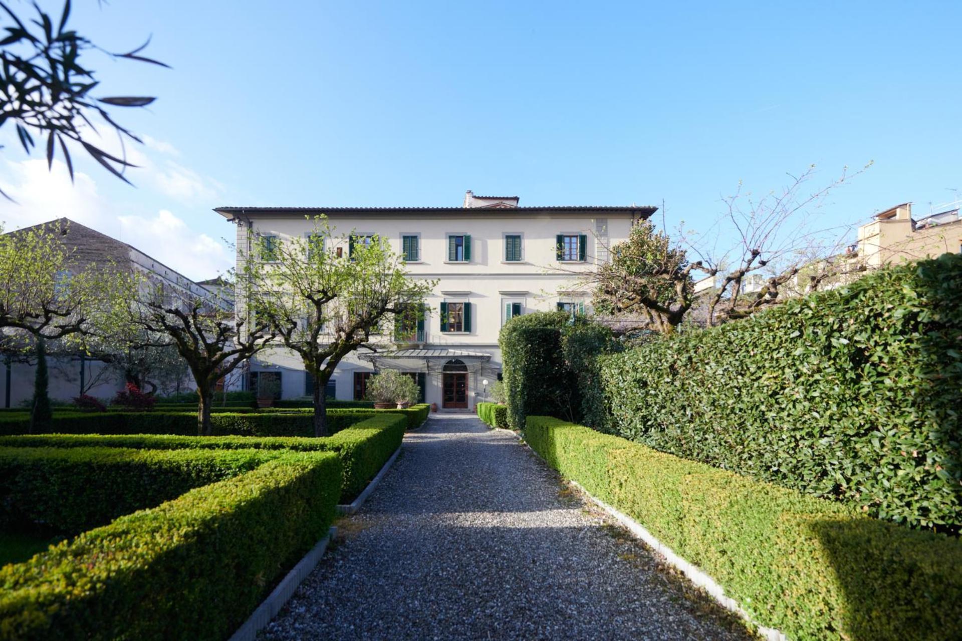 Casa Santo Nome Di Gesu Hotel Florence Exterior photo